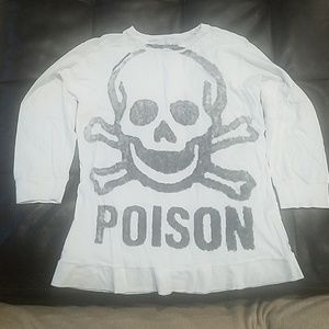 Crop sleeve poison skull tshirt